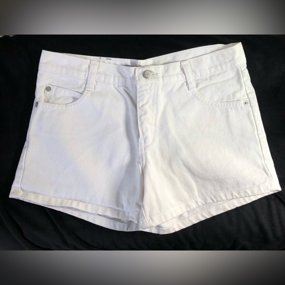 White Women’s Santa Barbara Jean Shorts Size 7